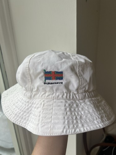 Burberrys london white - burberrys, of