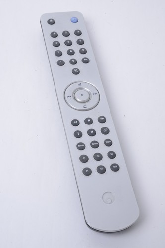 Cambridge audio azur amp - cambridge,