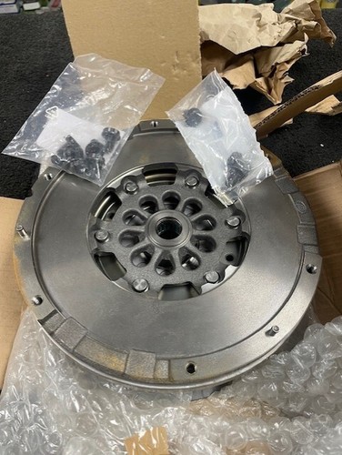 Dual mass flywheel - flywheel, original