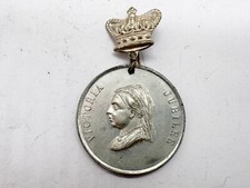 VINTAGE 1887 QUEEN VICTORIA JUBILEE MEDAL WITH CROWN SUSPENSION - HISTORIC