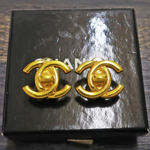 Chanel gold plated logos - gold,