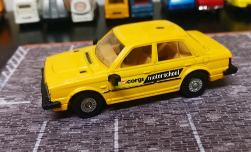 Corgi triumph acclaim hls - triumph,
