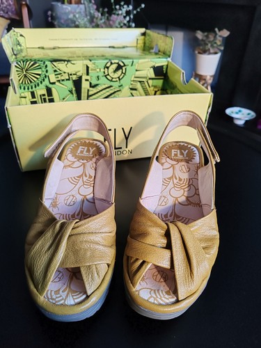 Fly london pistachio leather - pistachio,