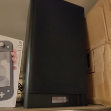 Pair of Akai SR-U70 Speakers 40W Impedence 6 Ohms Fully functional 