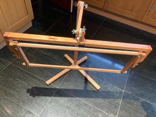 Wooden floor stand cross - wooden,