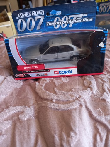 Corgi james bond - james,