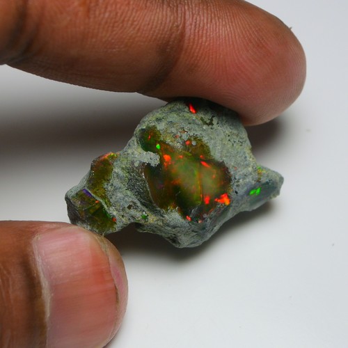Black opal rough cts - rough,