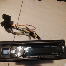 Alpine CDE-133BT car stereo