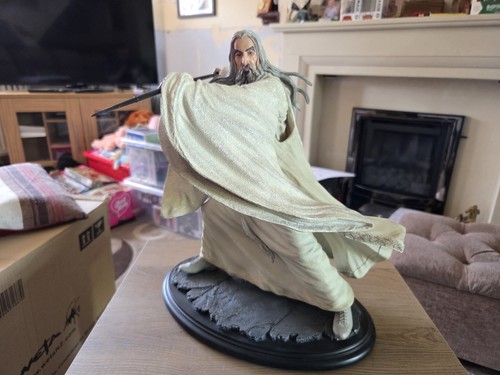 Weta saruman the white - weta,