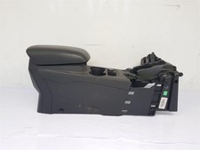 2012 FORD FOCUS CENTRE CONSOLE ARMREST SD0526102472601