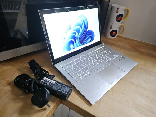 Sony vaio touchscreen - 13.3",
