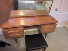 Vintage G Plan Floating 70s bedroom furniture