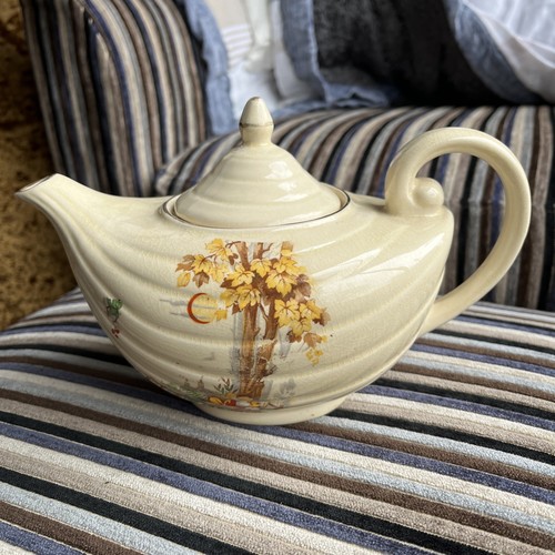 Aladdin teapot arthur wood - by,