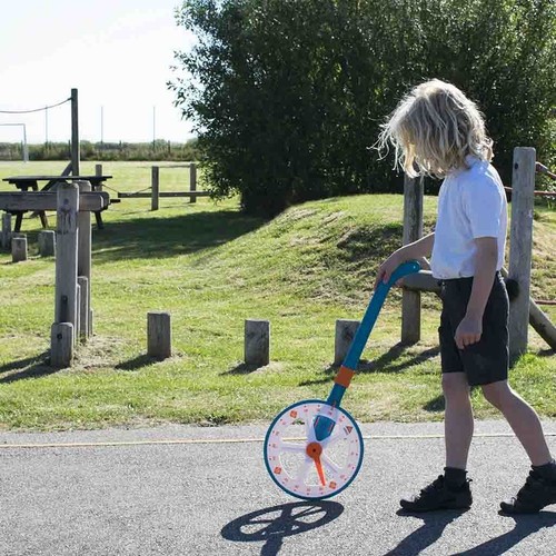 Trundle wheel - trundle,
