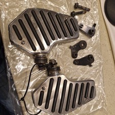 Yamaha Virago XV 1100 Cruiser Front Footrests Genuine 