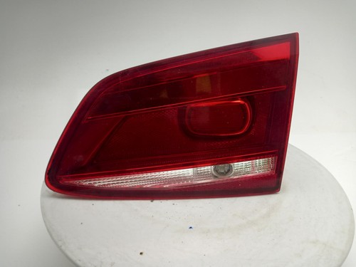Volkswagen passat tail light - volkswagen,