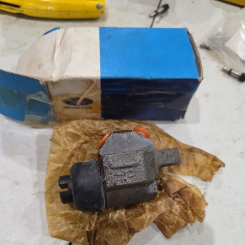 Genuine nos lockheed brake - nos,