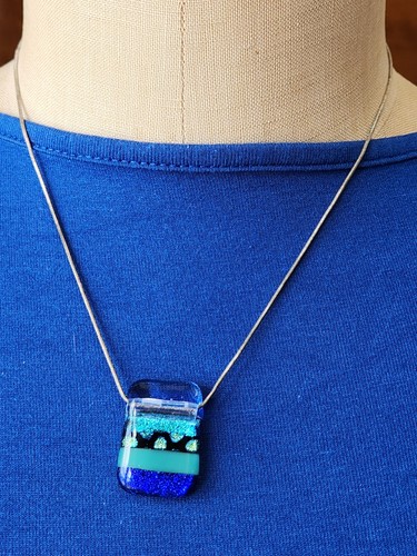 Multi layered dichroic glass