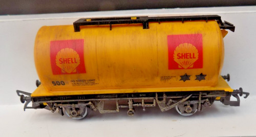Yellow weathered shell - weathered,