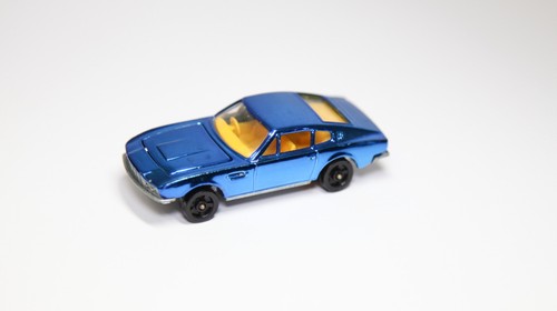Corgi rockets aston - aston, martin