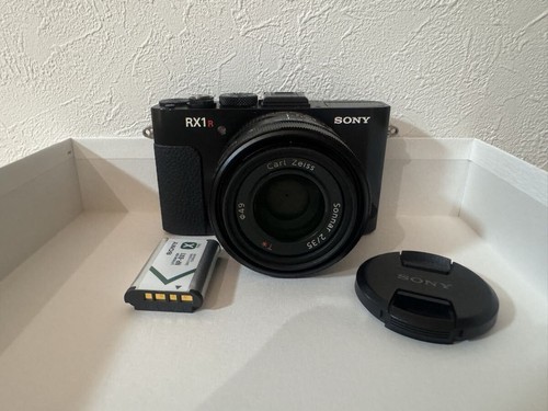 Sony cyber shot model dsc - cyber-shot,