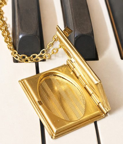 18k carat gold plated vintage - gold,