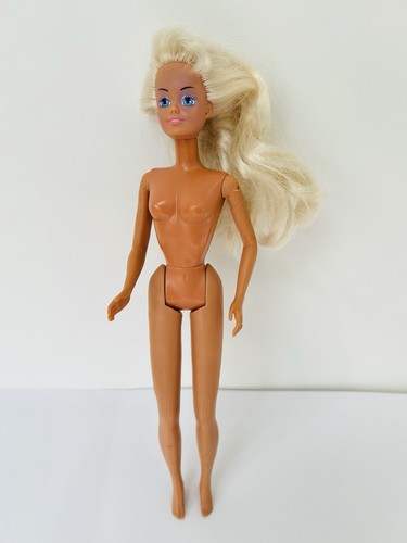 Vintage hasbro sindy doll 1988 - sindy,