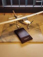 Cessna® 172 Skyhawk 18"