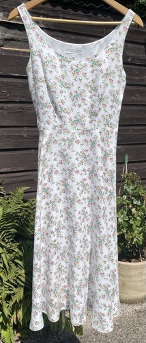 Laura ashley 100 linen floral - laura,