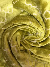 WILLIAM YEOWARD designers guild velvet TORCA fabric colour MOSS
