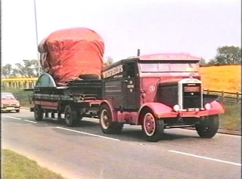 Scammell showtrac fairground - showtrac,