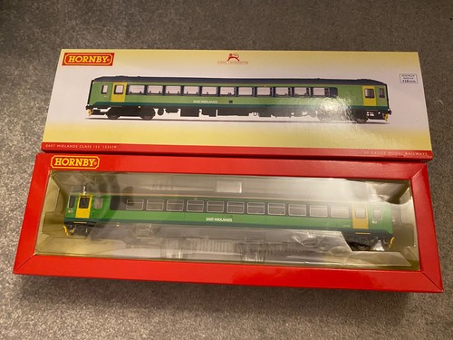 R3575 hornby gauge - 00, east