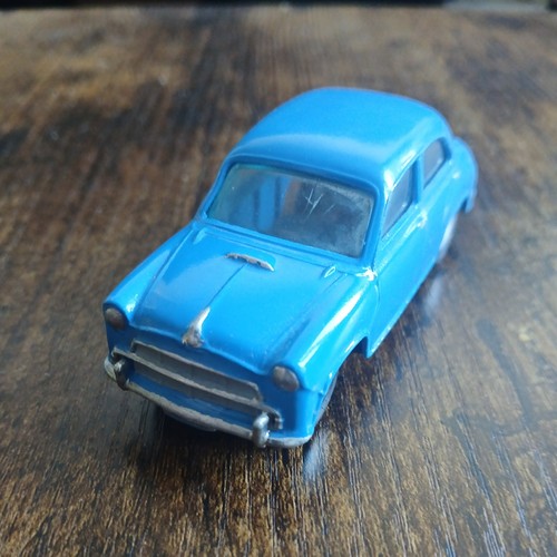 Corgi toys 202 - toys, morris