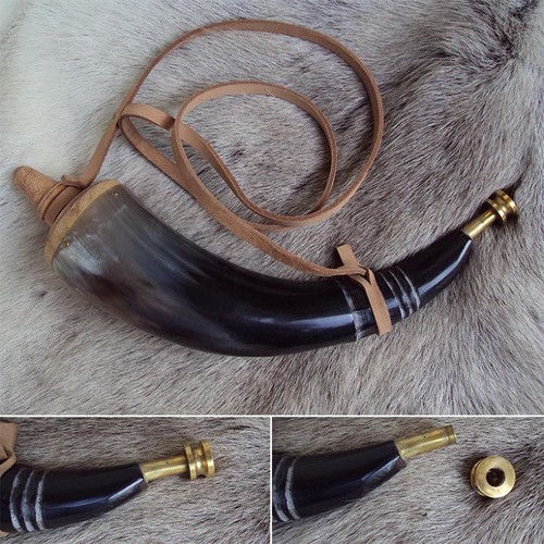 Powder horn with brass - powder,