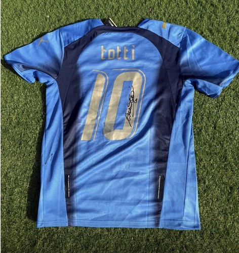 Francesco totti signed roma - francesco,