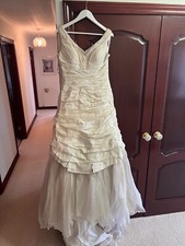 Ian Stuart ivory vintage