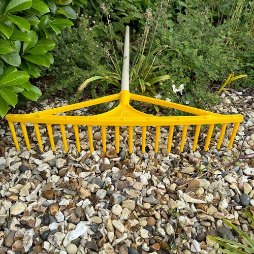 63cm wide heavy duty - wide, plastic