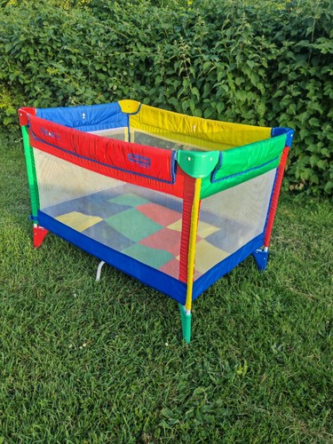 Graco pack play - n, cot