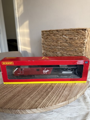 Hornby gauge r4397 virgin - r4397,
