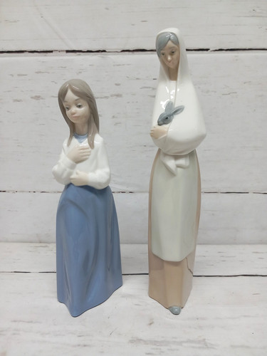 Lladro figures girl with blue - lladro,