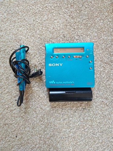 Sony r900 blue walkman - sony, mz