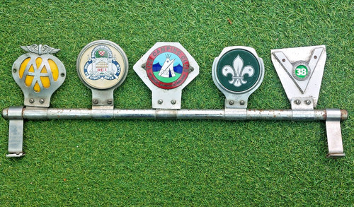 Vintage chrome desmo badge - desmo, bar
