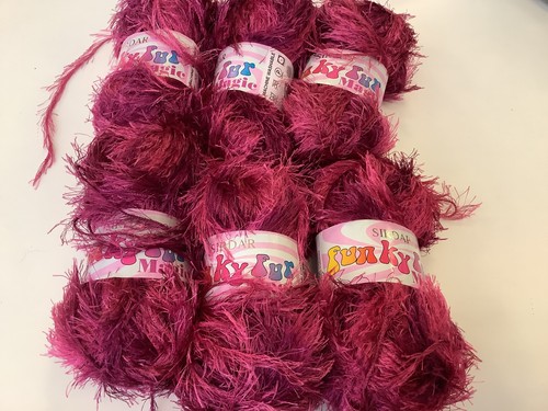 300g sirdar funky fur - 300g,