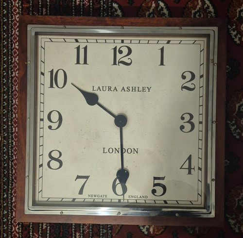 Laura ashley square analogue - laura,