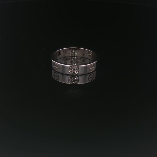 Hallmarked authentic 18ct - authentic,