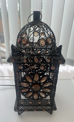 Moroccan style metal cutwork - metal,