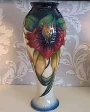 Moorcroft Anna Lily Tall Vase By Nicola Slaney Size  26cm Tall Excellent Cond
