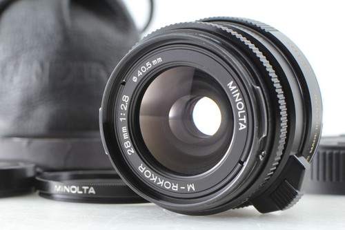 Near mint hood minolta - mint, w/