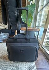 Tripp Black Small Pull On