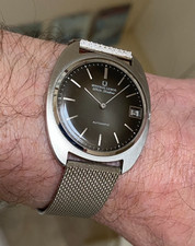 Universal Geneve White Shadow